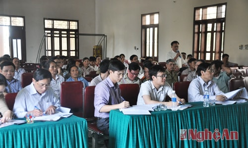 Chính quyền huyện Nghi Lộc và các sở, ngành  đối thoại với các hộ dân ở xã Nghi Long