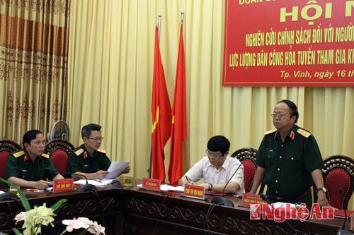 Trung tướng Đào Duy Minh phát biểu tại hội nghị.