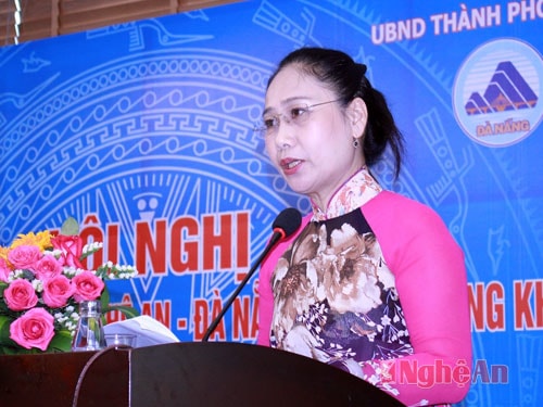 Đồng chí Đinh Thị Lệ Thanh phát biểu tại Hội nghị 