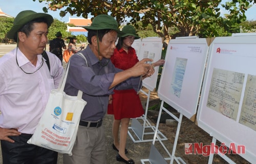 Triển lãm “Hoàng Sa, Trường Sa của Việt Nam – Những bằng chứng lịch sử” trên đảo Trường Sa lớn, quần đảo Trường Sa