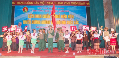 Tiết mục biểu diễn của đơn vị Tam Sơn.