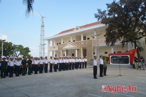 Lễ chào cờ trên đảo