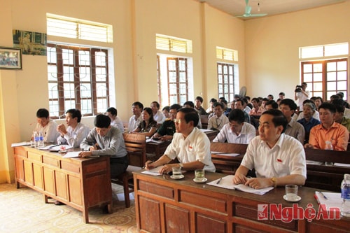 Các ĐBQH tiếp xúc cử tri xã Đồng Văn