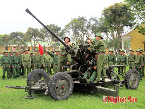Thực hành huấn luyện nội dung Khẩu đội pháo phòng không 37mm tiêu diệt mục tiêu trên không.