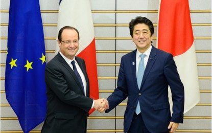Thủ tướng Nhật Bản Shinzo Abe gặp Tổng thống Pháp Francois Hollande.