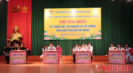 Bốn đội thi thuộc bảng A tranh tài trong đêm khai mạc