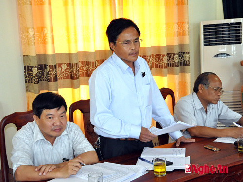Đồng chí Lê Minh Giang - Phó bí thư Thường trực huyện ủy phát biểu.