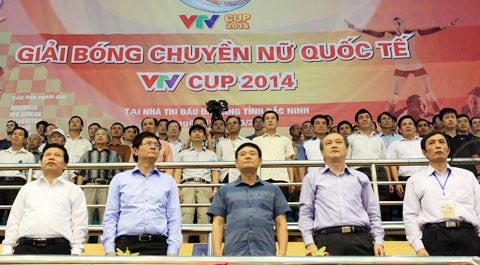 Các quan chức tới dự Lễ khai mạc VTV Cup 2014. Ảnh: Phan Tùng 