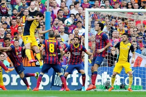 Godin ghi bàn ấn định trận hòa 1-1, qua đó đưa Atletico Madrid lên ngôi vô địch