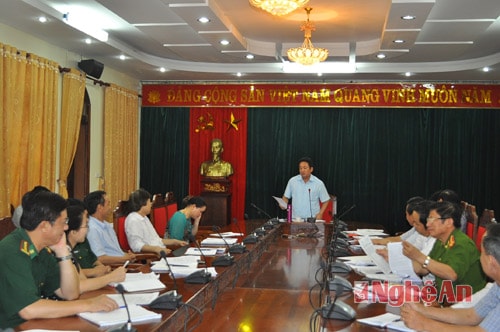 Đồng chí Thái Văn Hằng, Phó Chủ tịch UBND tỉnh điều hành, kết luận buổi làm việc