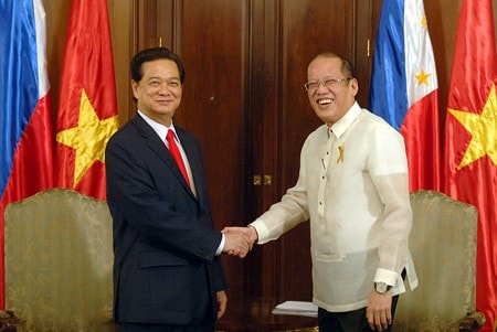 Thủ tướng Nguyễn Tấn Dũng và Tổng thống Philippines Aquino. 