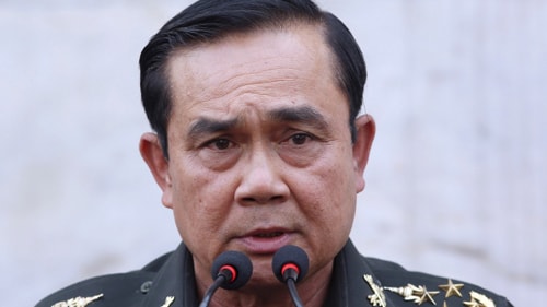 Tư lệnh Lục quân Thái Lan, Tướng Prayut Chan-ocha tuyên bố trở thành quyền Thủ tướng Thái Lan (Ảnh: AP)