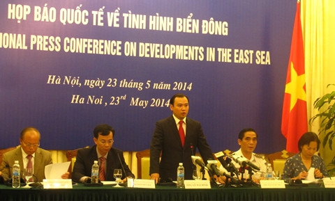 Ông Lê Hải Bình, người phát ngôn Bộ Ngoại giao tuyên bố lý do buổi họp báo quốc tế