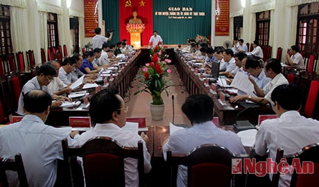 Quang cảnh buổi giao ban