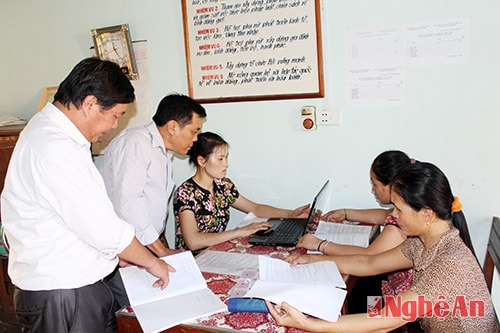 Cán bộ nữ xã Tam Đình tham gia vào các chương trình công tác của xã. 