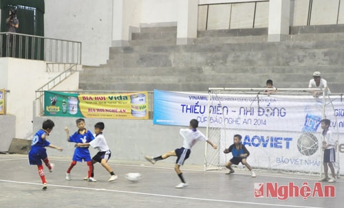 Pha ghi bàn mở tỷ số trận đấu cho đội Thanh Chương ở phút thứ 5