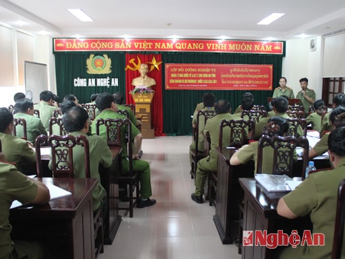 Quang cảnh lớp tập huấn.