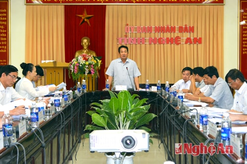Đồng chí Thái Văn Hằng - Phó Chủ tịch UBND tỉnh kết luận cuộc họp