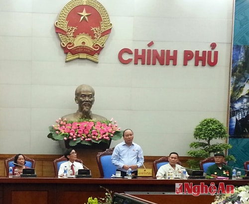 Phó Thủ tướng phát biểu tại buổi gặp mặt đoàn người có công tiêu biểu Nghệ An