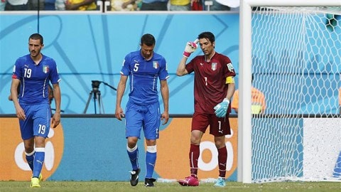Italia đã bị loại khỏi World Cup 2014 sau thất bại trước Uruguay