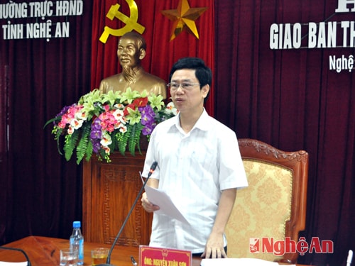 Đồng chí Nguyễn Xuân Sơn kết luận tại hội nghị.