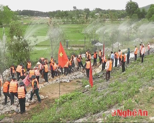 Diễn tập ứng cứu sự cố vỡ hồ đập   Đồn Húng – xã Hùng Thành – Yên Thành.