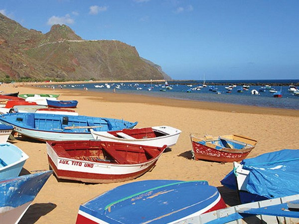 Du khách nước ngoài rất chịu chi khi đến quần đảo Canary, Tây Ban Nha. (Nguồn: celebritycruises.ie)