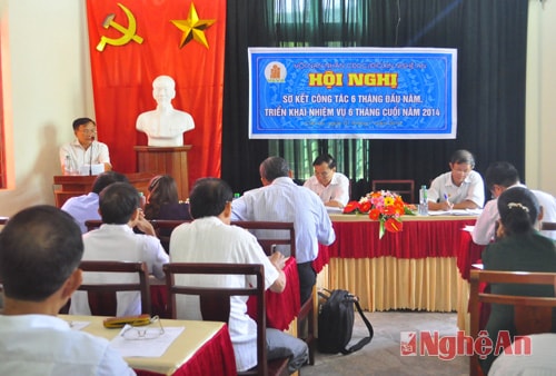 Toàn cảnh hội nghị.