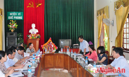 Đồng chí Lâm Văn Đoàn -  Phó Tổng biên tập phát biểu tại cuộc làm việc