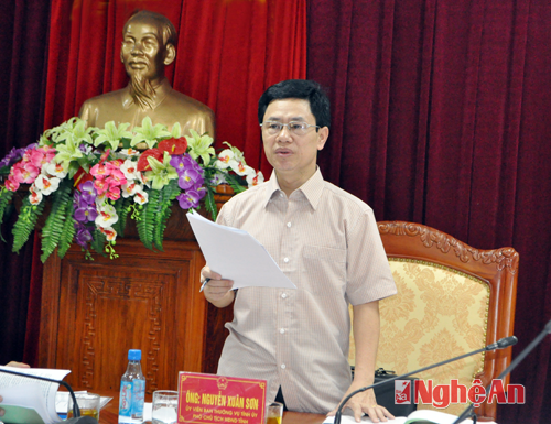 Đồng chí Phó Chủ tịch HĐND tỉnh Nguyễn Xuân Sơn kết luận tại hội nghị