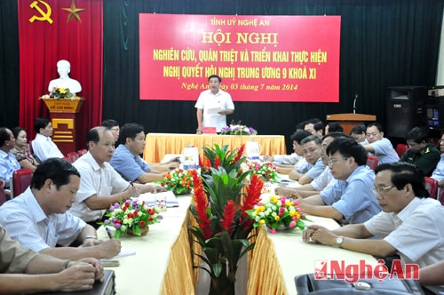 Đồng chí Nguyễn Xuân Đường phát biểu chỉ đạo tại hội nghị.