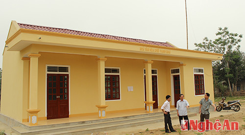 Nhà sinh hoạt cộng đồng bản Hạnh Khai - Thị trấn Tân Lạc.