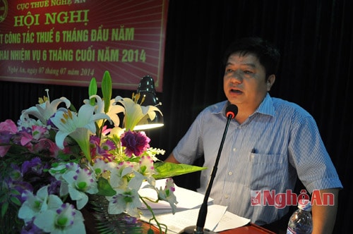 Đại diện Chi cục thuế TP Vinh phát biểu tham luận