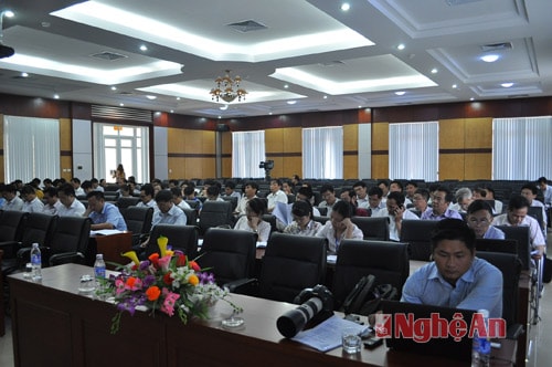 Đại diện Chi cục thuế các huyện, thành thị về dự