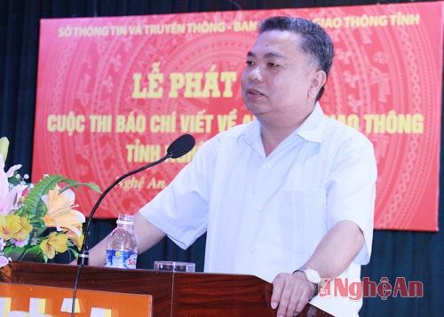 Đồng chí Lê Bá Hùng phát biểu tại buổi lễ phát động