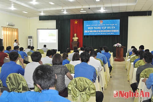 Quang cảnh hội nghị