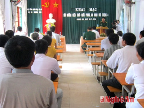 Quang cảnh lễ khai mạc lớp học.