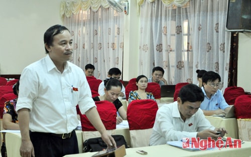 Ông Võ Duy Việt - Giám đốc Sở TN&MT giải trình vấn đề đại biểu tổ 3 quan tâm