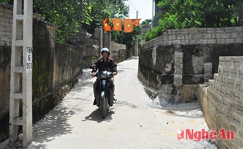 Đường nông thôn mới ở thôn Đồng Tâm, Quỳnh Lập (Quỳnh Lưu).