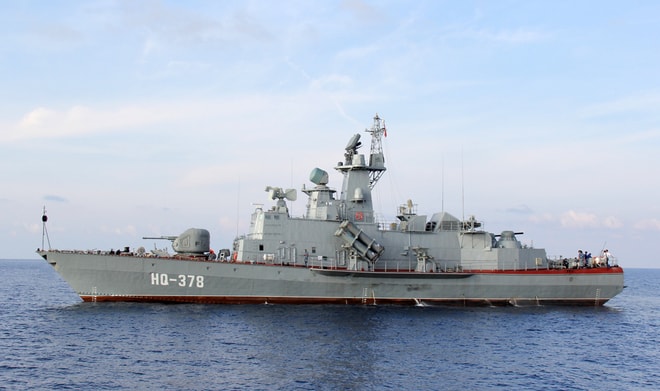 Hai tàu tên lửa thuộc lớp 1241.8 do Viện Almaz (Liên bang Nga) thiết kế, có lượng giãn nước lớn nhất 563 tấn.