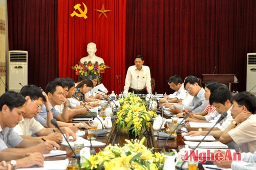 Quang cảnh thảo luận tổ 3. Ảnh: M.H