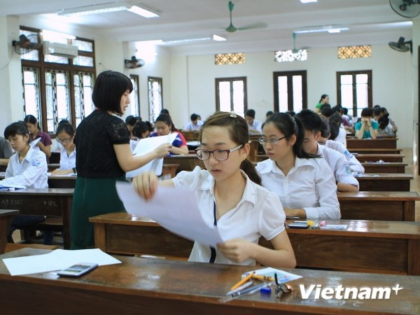 Thí sinh dự thi môn Toán tại Hội đồng thi Đại học Ngoại thương, Hà Nội. 