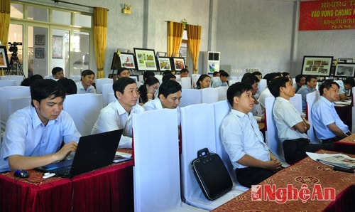 Các đại biểu tham dự Hội nghị