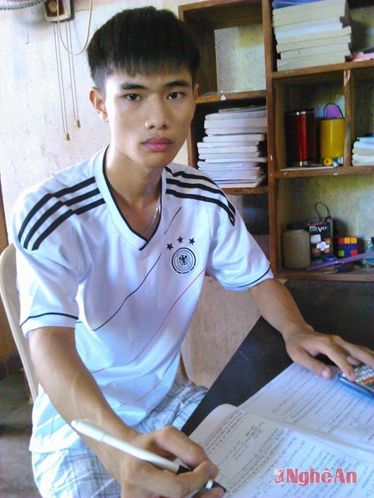 Phan Thế Lê Sơn.