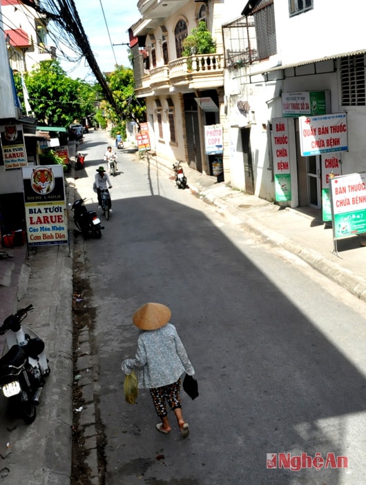 Đường Cù Chính Lan (Thành phố Vinh).