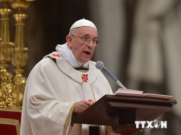 Giáo hoàng Francis trong lễ mừng Giáng sinh tại Tòa Thánh Vatican. (Nguồn: AFP/TTXVN