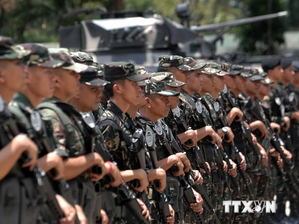 Binh sỹ Philippines trong buổi lễ biểu dương lực lượng.(Nguồn: AFP/TTXVN)
