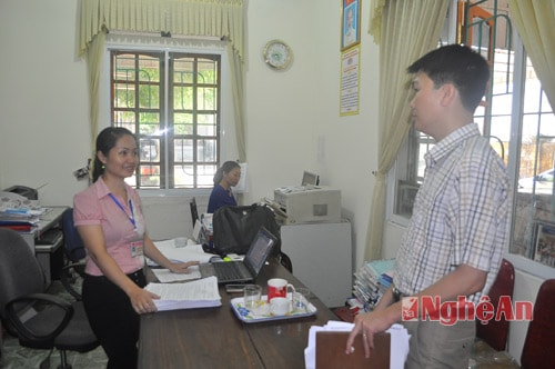 Kiểm tra chấp hành giờ giấc làm việc tại UBND huyện Thanh Chương