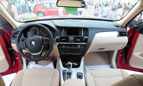 Nội thất của BMW X3 phiên bản mới. Ảnh: Lương Dũng.