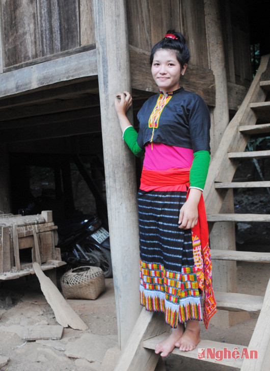 Trang phục cổ truyền của người Thái (nhóm Man Thanh).